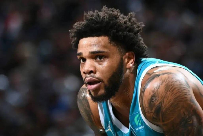 纳达尔以其 纳达尔以其